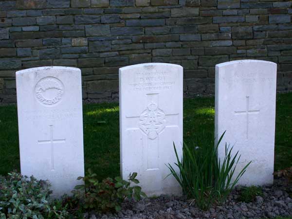 The Grave of Private D Welsh in Buttes New British Cemetery