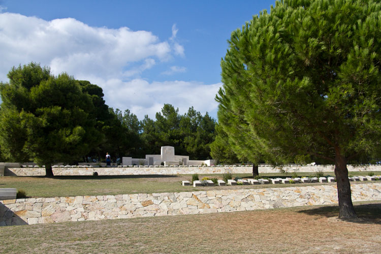 Twelve Tree Copse Cemetery (2)