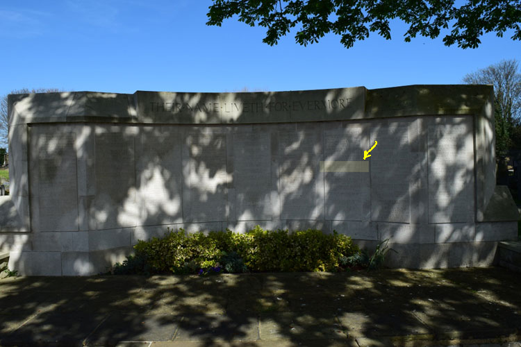 The First World War Screen Wall in the East London Cemetery, Plaistow