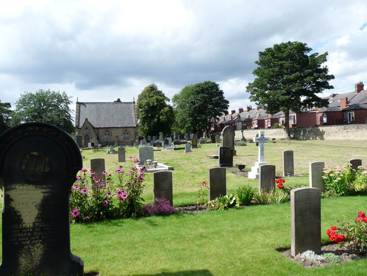 Private Johnson's headstone, -right foreground, in Newcastle-upon-Tyne (St. Andrew's and Jesmond) Cemetery