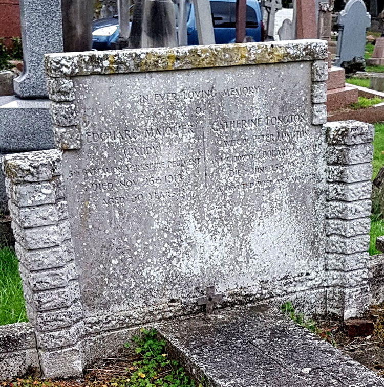 The Majolier Grave, Putney Vale Cemetery (2)