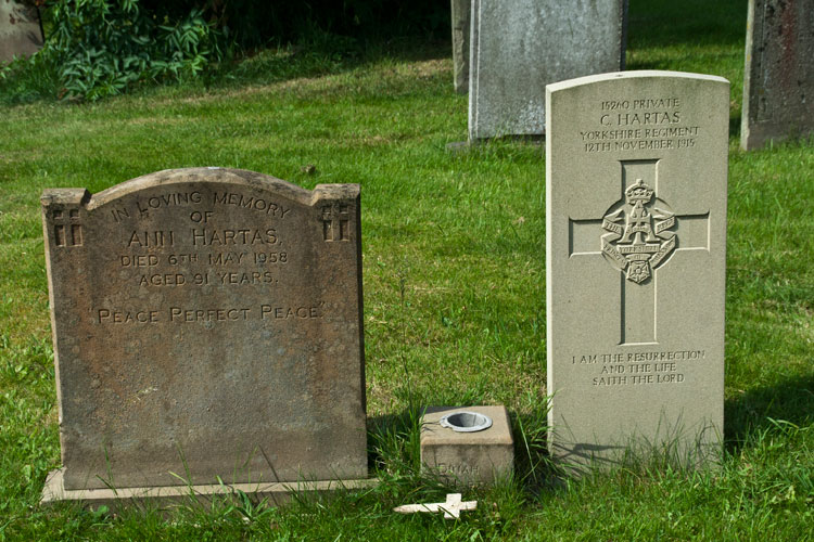 Private Hartas' headstone (right). On the left is the headstone for Ann Hartas, died 6 May 1958 aged 91 years. (His mother?)