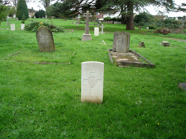 Lieutenant Bentley's Headstone in Taunton (St. Mary's) Cemetery