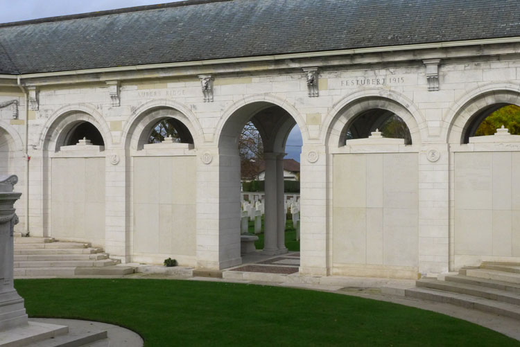 The Le Touret Memorial in Le Touret Military Cemetery (4)