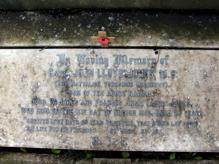 Captain Lloyd-Jones Commemoration on the Jones Family Grave in Llanwnda (St Gwyndaf) Churchyard
