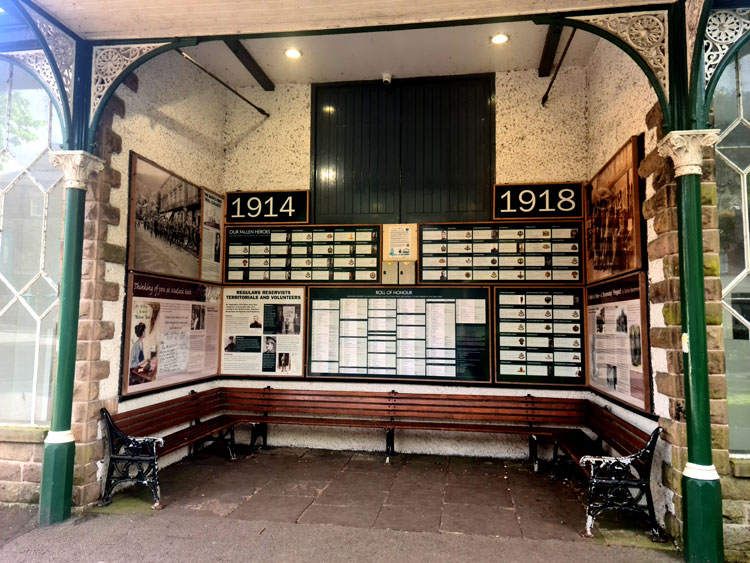 The Memorial Building beside the Matlock Bath War Memorial