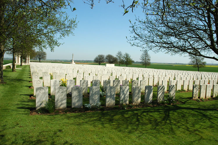 Adanac Military Cemetery, Miraumont (2)