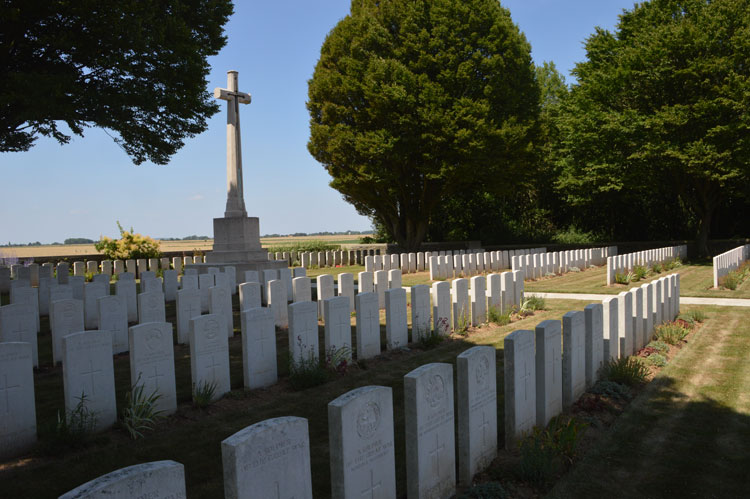 Arras Road Cemetery, Roclincourt (1)