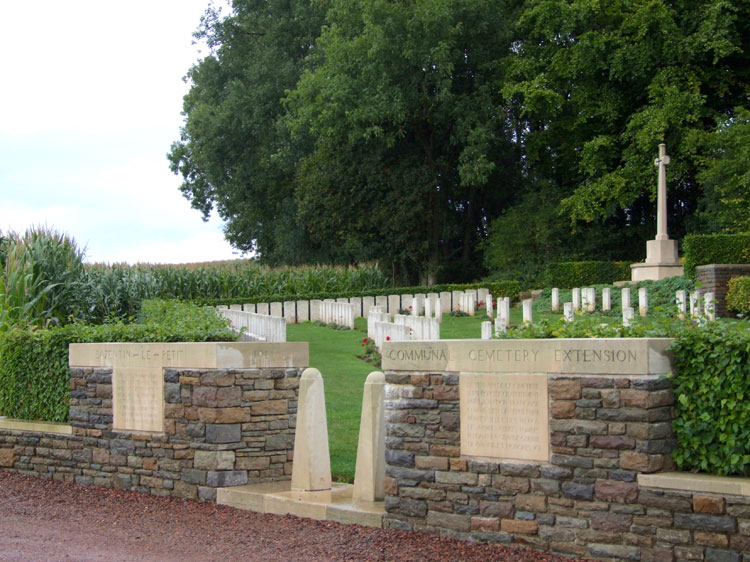Bazentin-le-Petit Communal Cemetery Extension - 2