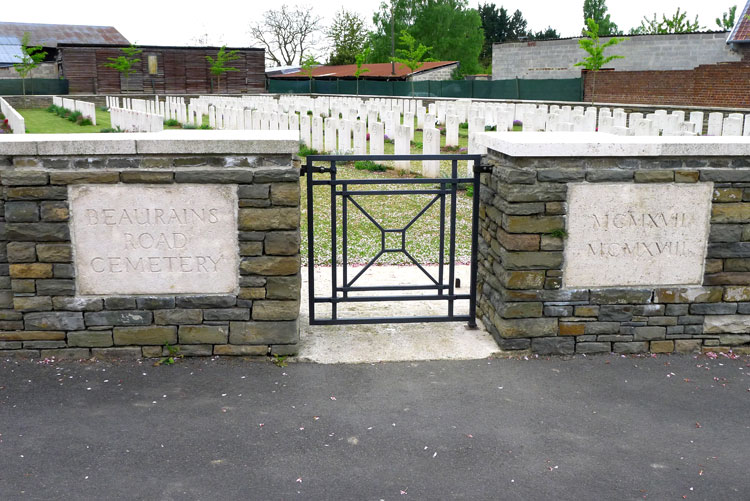 Beaurains Road Cemetery (1)