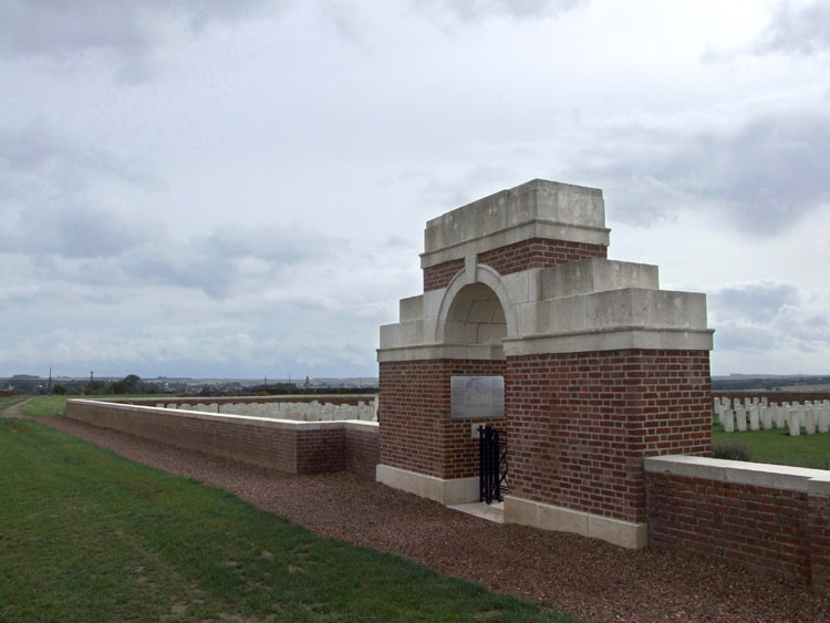 Bouzincourt Ridge Cemetery, Albert - 2