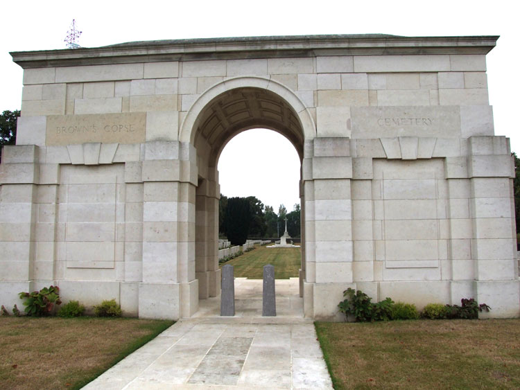 Brown's Copse Cemetery, Roeux (2)