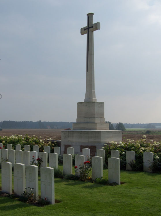 Canada Farm Cemetery (2), - the Cross of Sacrifice