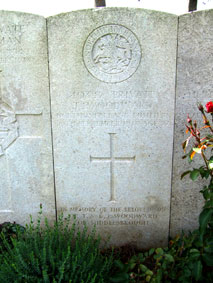 Private Thomas Woodward. 40342.