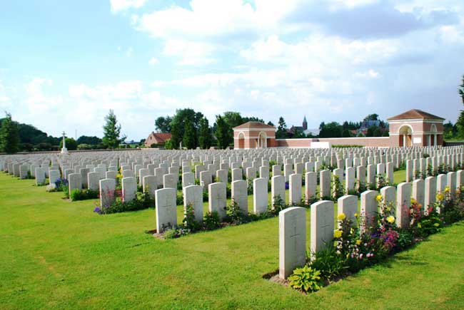 Dury Crucifix Cemetery, Pas de Calais (France)