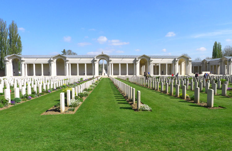 Faubourg d'Amiens Cemetery, Arras (1)