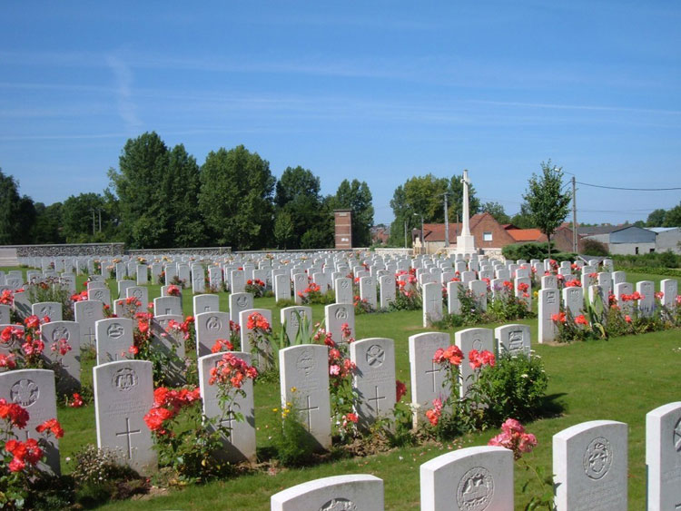 Flesquieres Hill British Cemetery (1) 