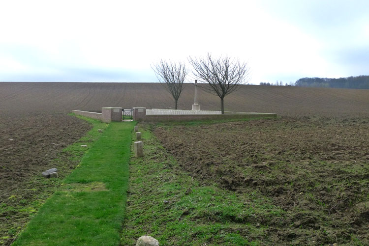 Grand Ravine British Cemetery, Havrincourt (2)