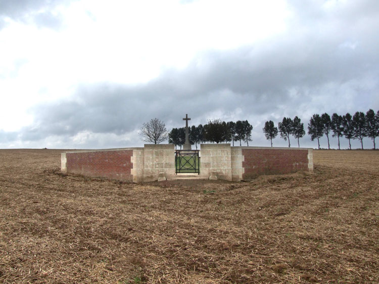 Grandcourt Road Cemetery (2)