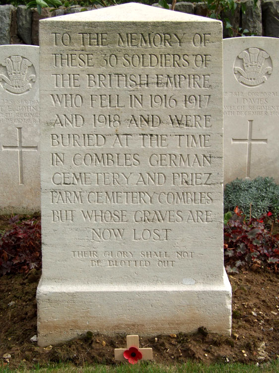 Guards' Cemetery, Combles - 4