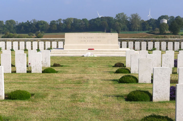 Guards Cemetery, Lesboeufs (2)