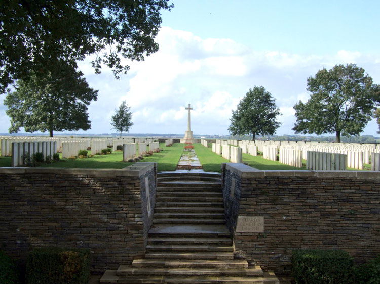 Guards Cemetery, Lesboeufs (3)