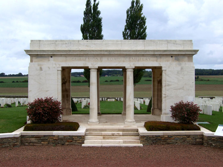 Guilllemont Road Cemetery, Guillemont - 2
