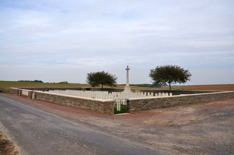 Heninel-Croisilles Road Cemtery - 1