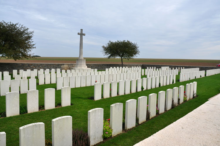 Heninel-Croisilles Road Cemtery - 2