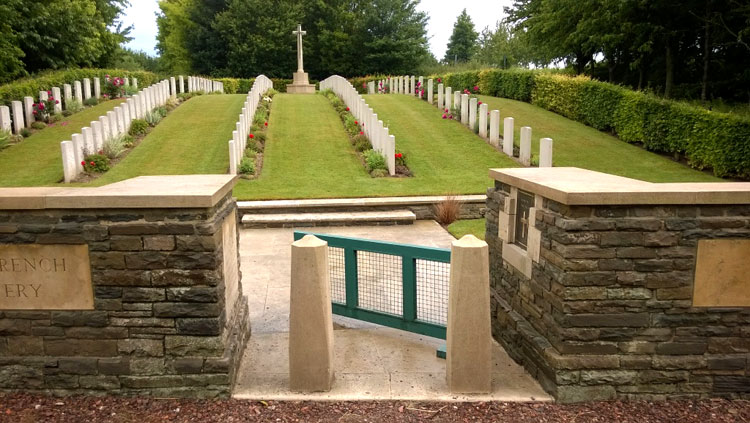 Hibers Trench Cemetery, Wancourt - 2