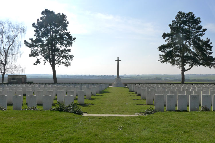 Highland Cemetery, Le Cateau (1)