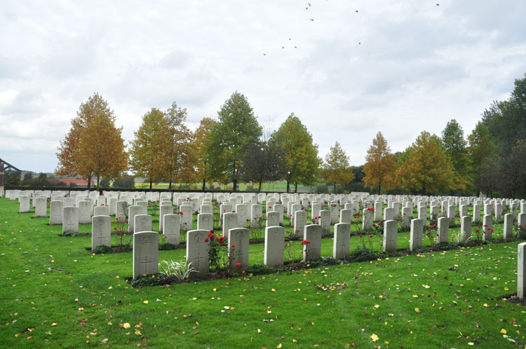 Kemmel Chateau MIlitary Cemetery - 2