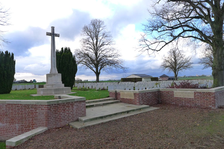 La Kreule Military Cemetery, Hazebrouck (1)