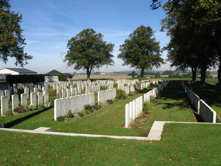 La Kreule Military Cemetery, Hazebrouck (3)