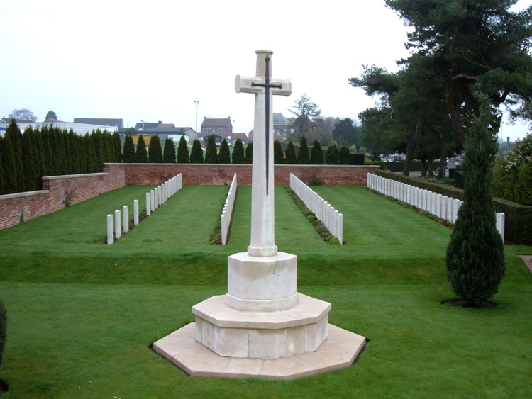 Le Quesnoy Communal Cemetery Extension