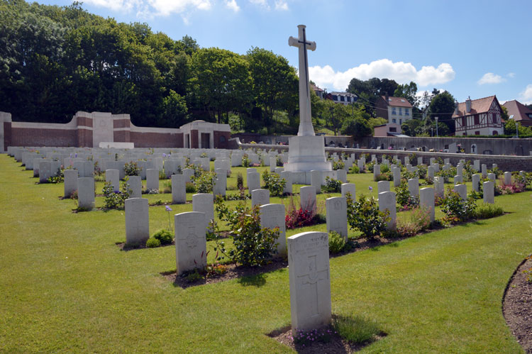 Le Treport Military Cemetery - 1