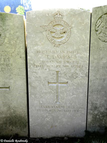 Aircraftman Tom Davies. 130133
