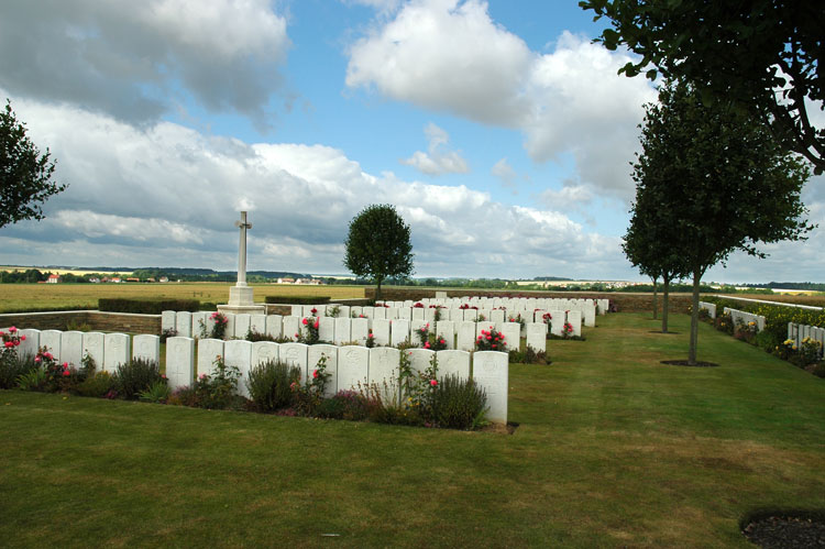 Masnieres British Cemetery, Marcoing