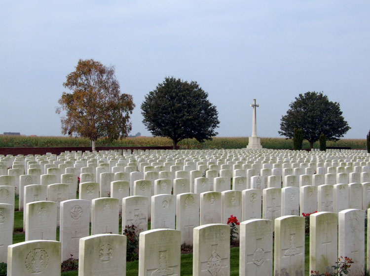 Mendinghem MIlitary Cemetery (1)