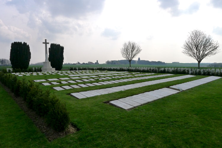 Mill Road Cemetery, Thiepval (2)