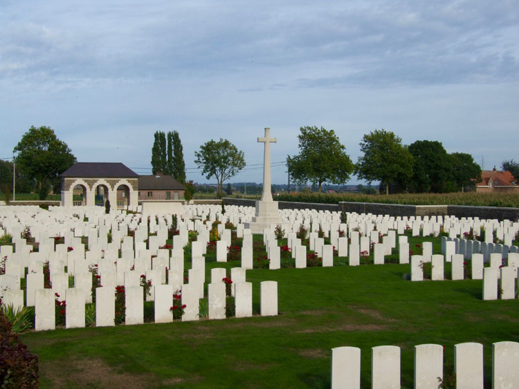 Oosttaverne Wood Cemetery (Belgium)- 1