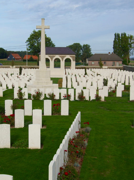 Oosttaverne Wood Cemetery (Belgium) - 2