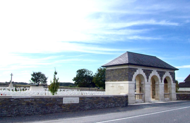 Oosttaverne Wood Cemetery (Belgium)- 3