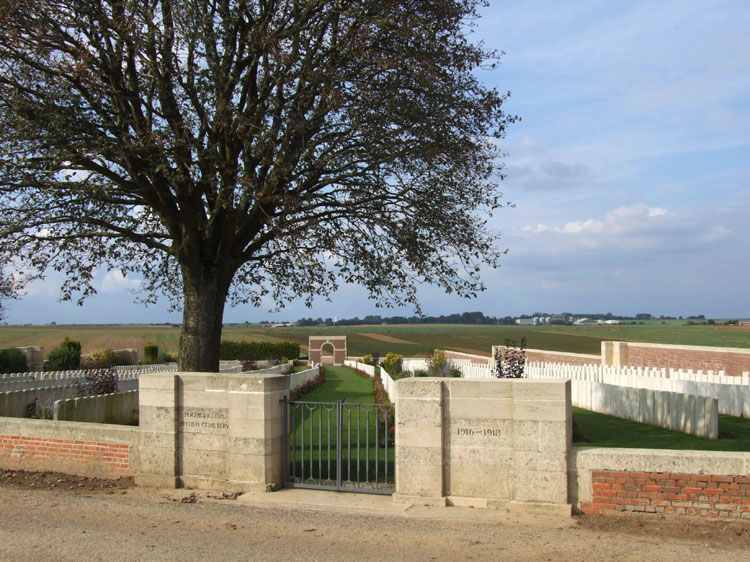 Puchevillers British Cemetery (1)