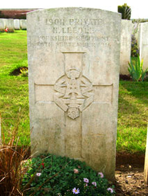 Private Harry Leedle. 19011.