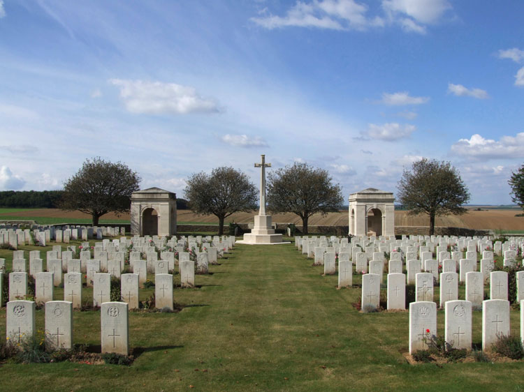 Regina Trench Cemetery, Grandcourt (2)