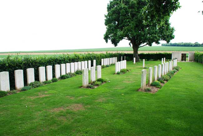 Rookery British Cemetery, Heninel (France)
