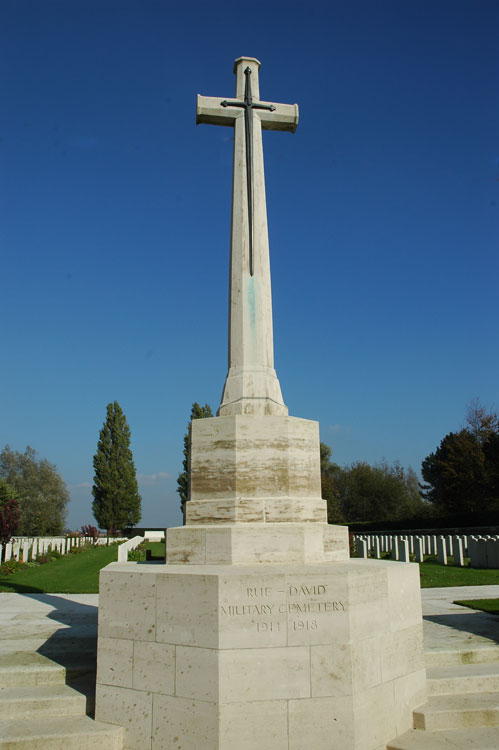 The Cross of Sacrifice - Rue-David Military Cemetery, Fleurbaix