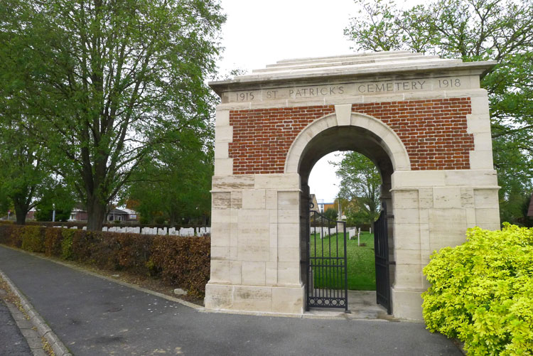 St. Patrick's Cemetery, Loos (3)