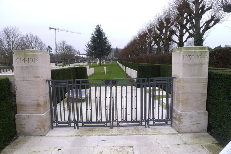 Ypres Town Cemetery Extension (2)